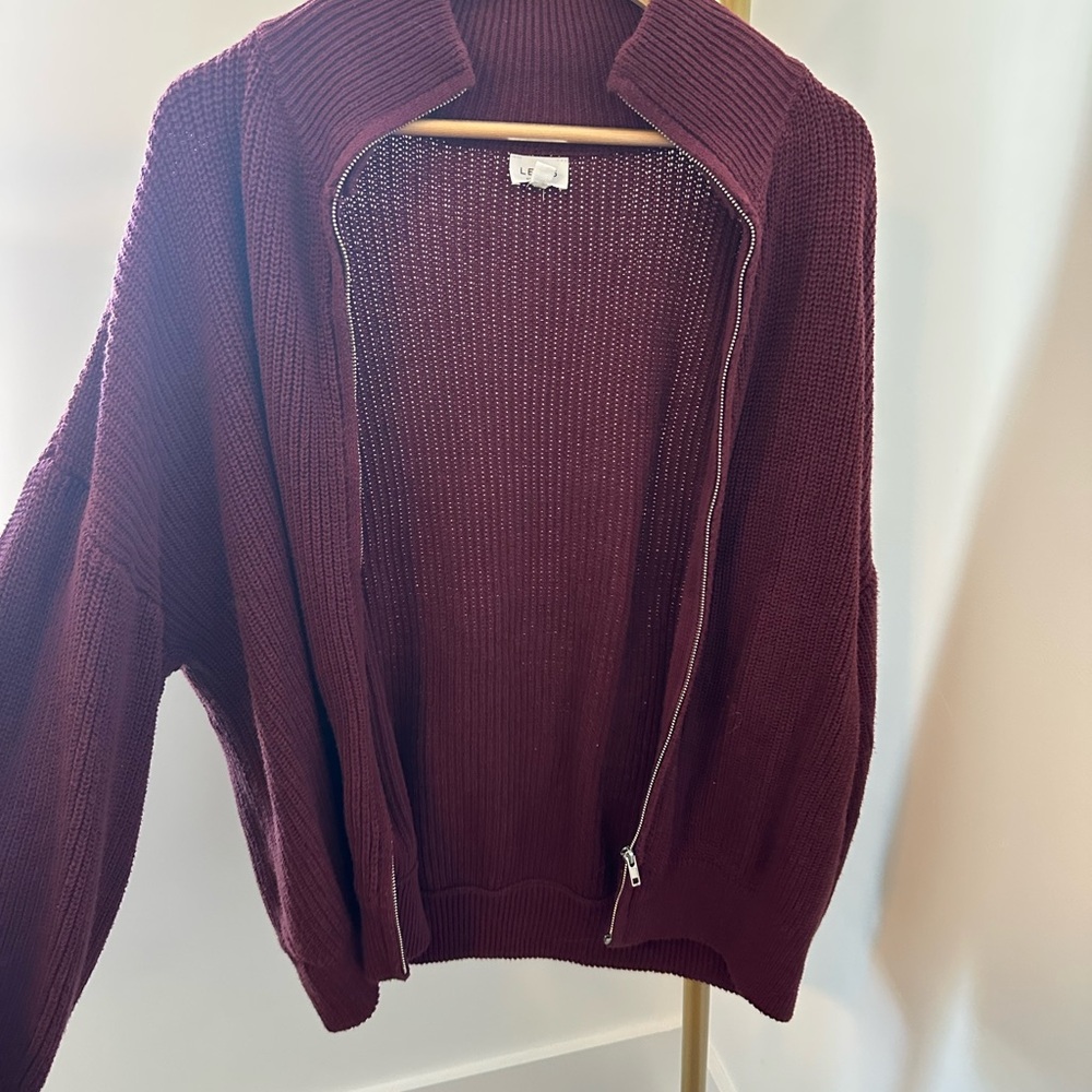 Elegant Burgundy Women's Sweater
